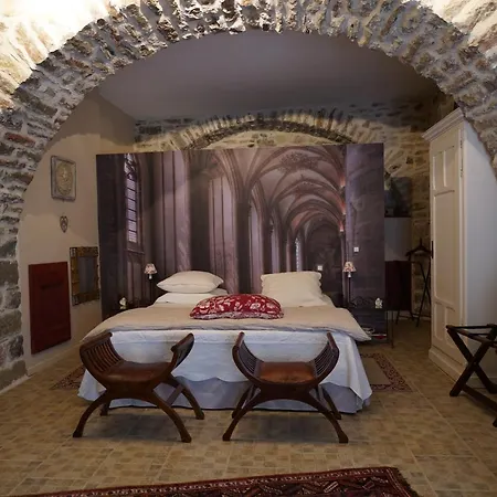 Bed & Breakfast La Seigneurie De Naves